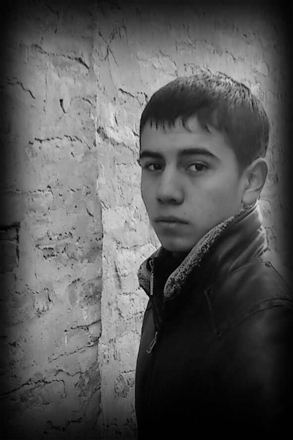  4106269  ZAFAR, 33 ,    