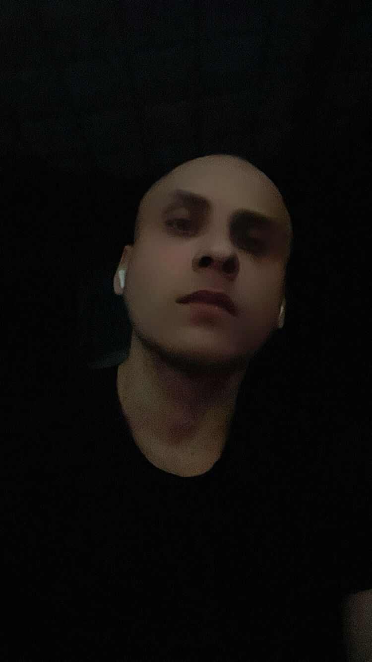  33904869  Satan, 27 ,    