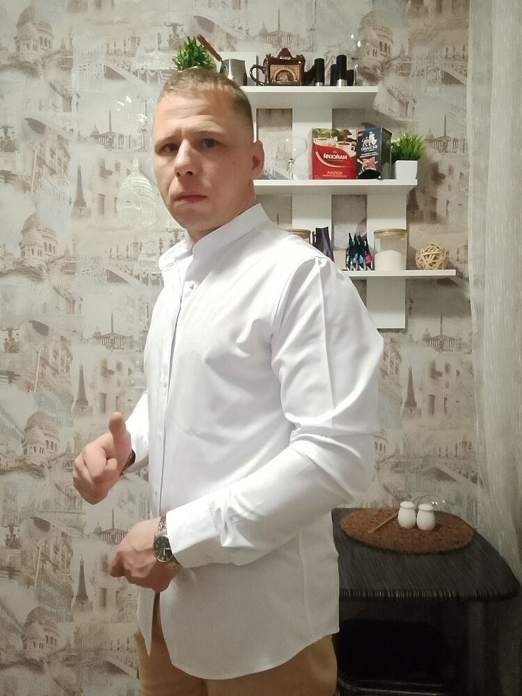  54285269  Oleg, 39 ,    