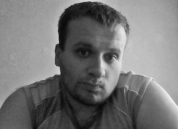  13206899  Ilya, 37 ,    