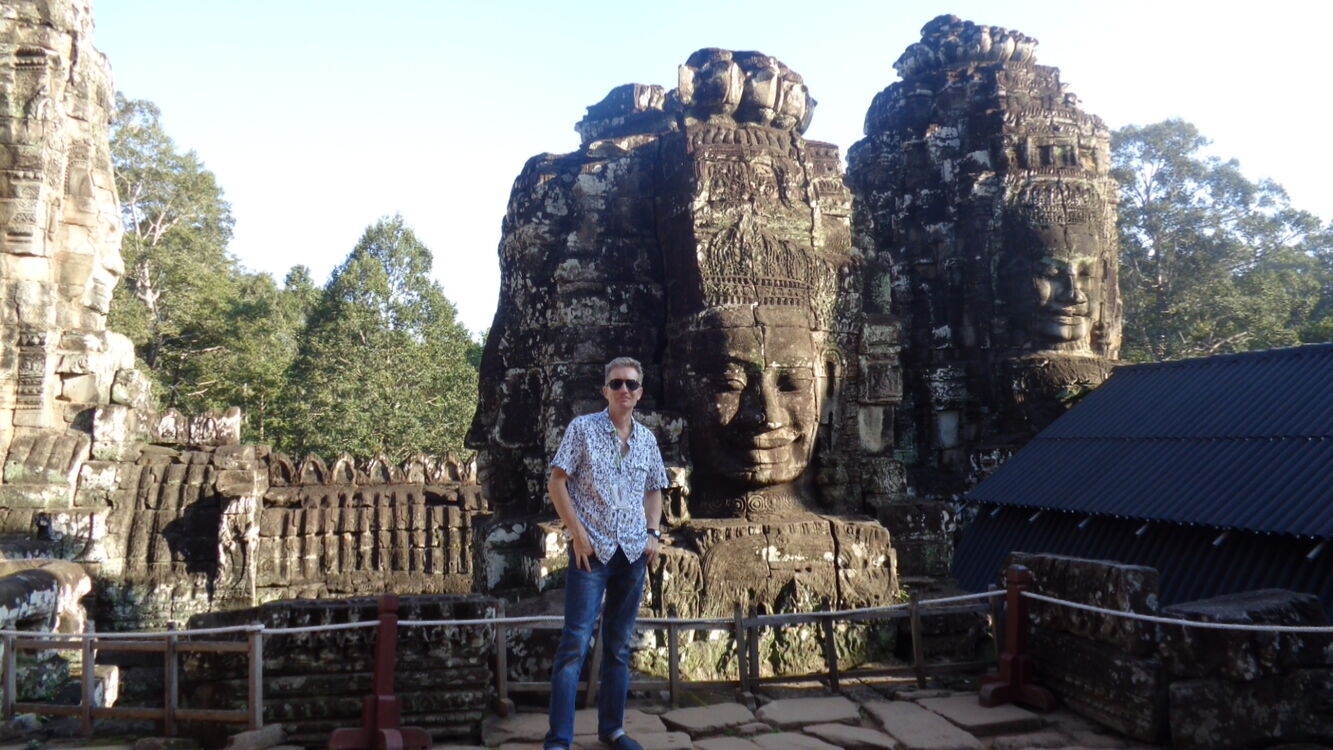  ,   Oleg, 51 ,   ,   , c 