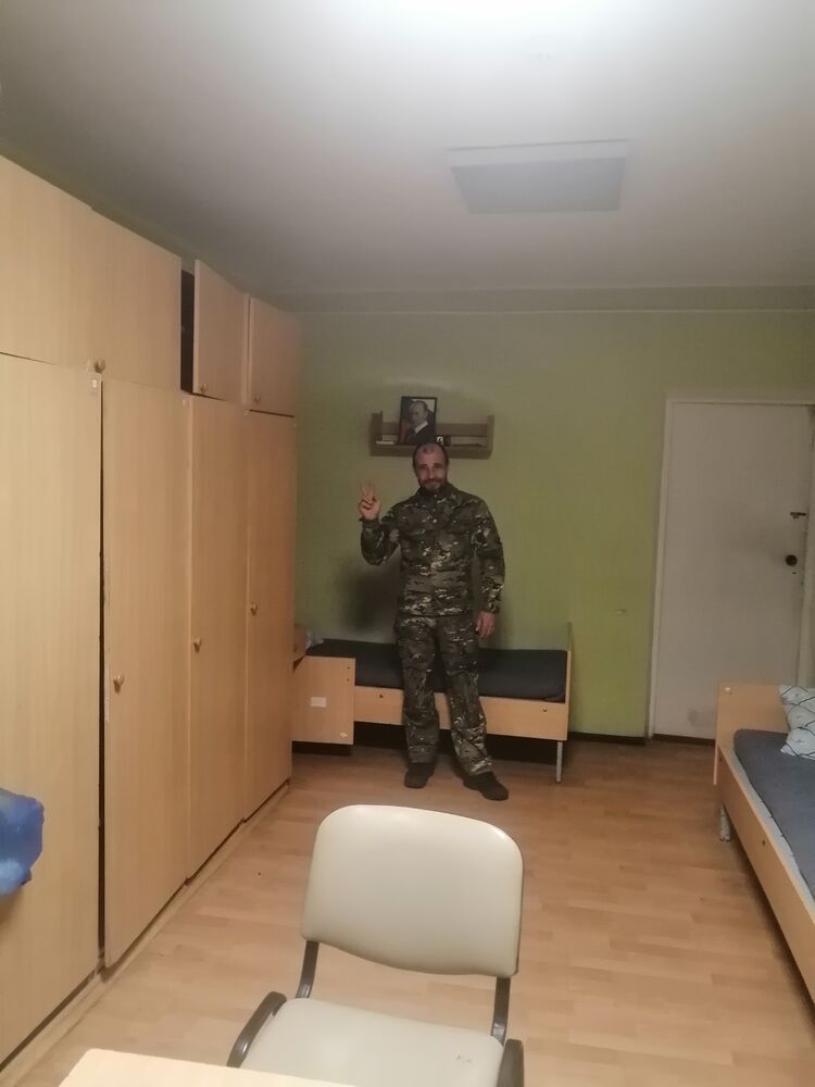  35610849  , 49 ,    