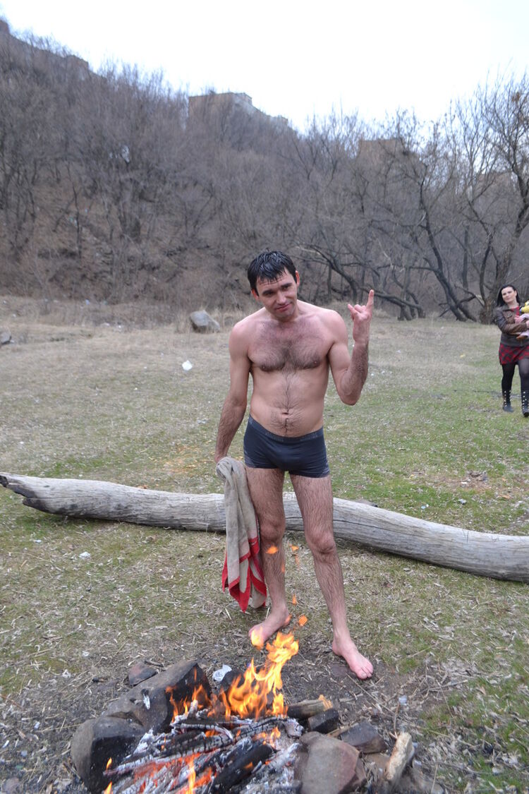  15034029  Maks, 32 ,    