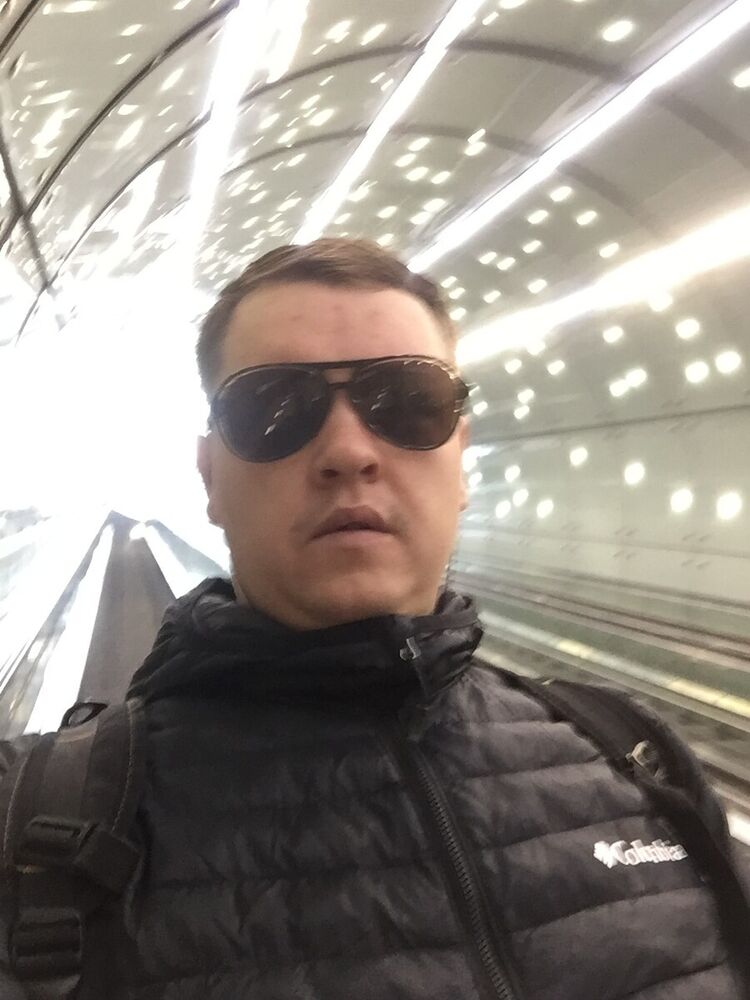  Warszawa,   Viacheslav, 32 ,     , c 