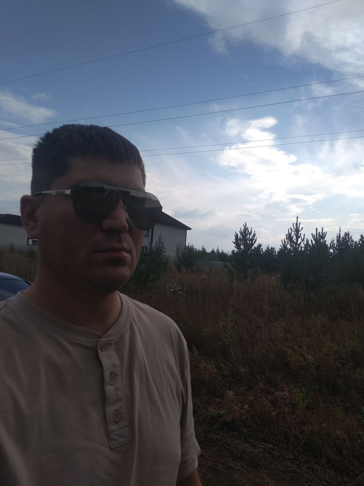  28684469  , 40 ,    