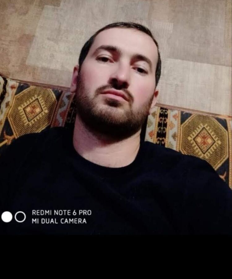  30952719  Ruslan, 40 ,    