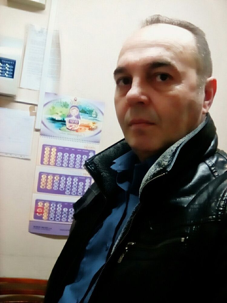  9294009  Slava, 48 ,    