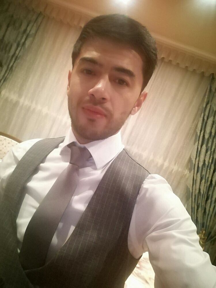  ,   Amir, 33 ,   ,   