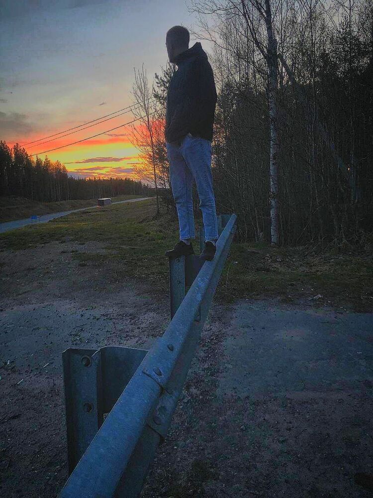  43658119  Daniil, 26 ,    