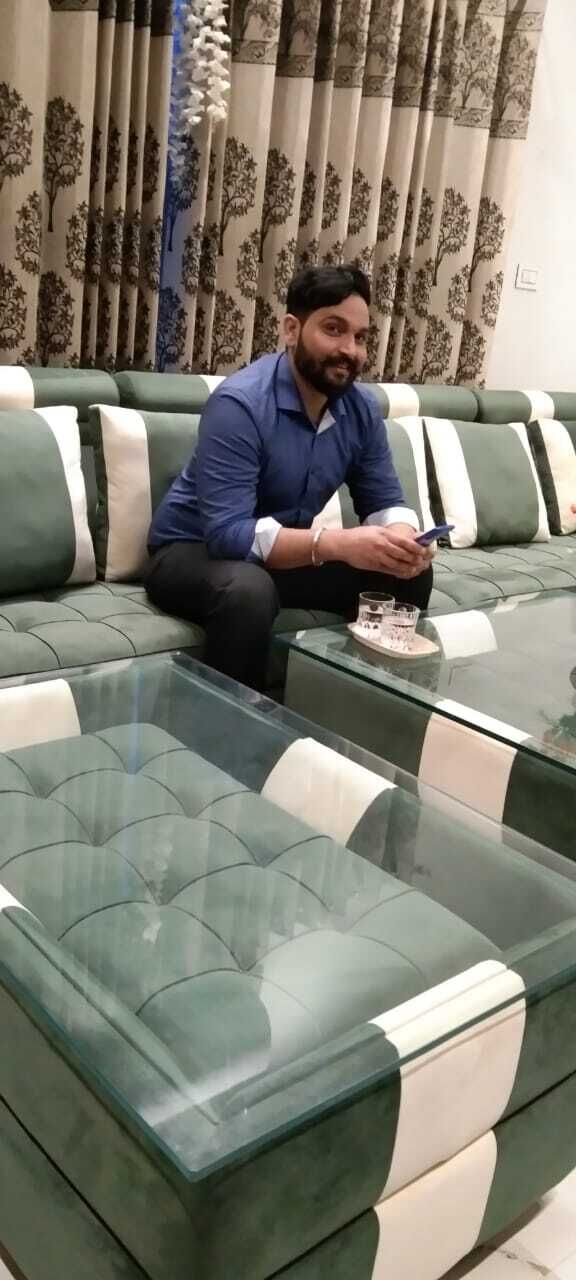  25542509  Robin, 28 ,    Amritsar
