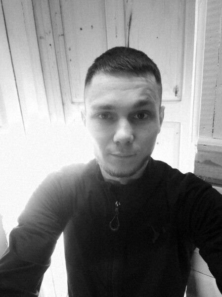  34129249  Vladislav, 33 ,    