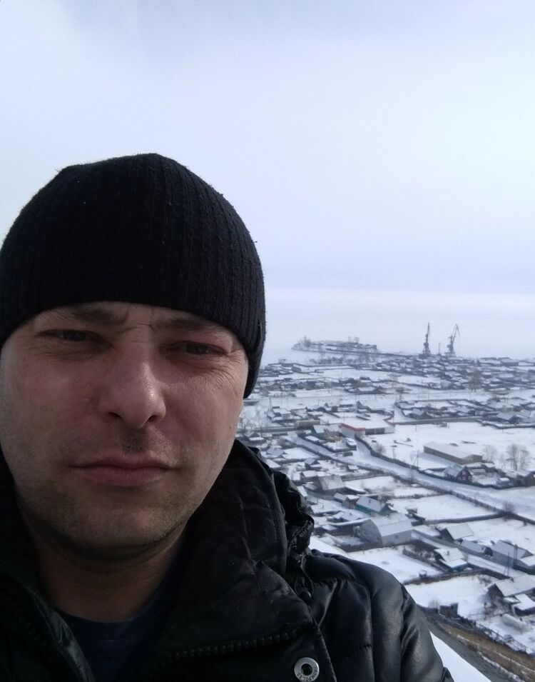  11811569  Alex, 41 ,    -