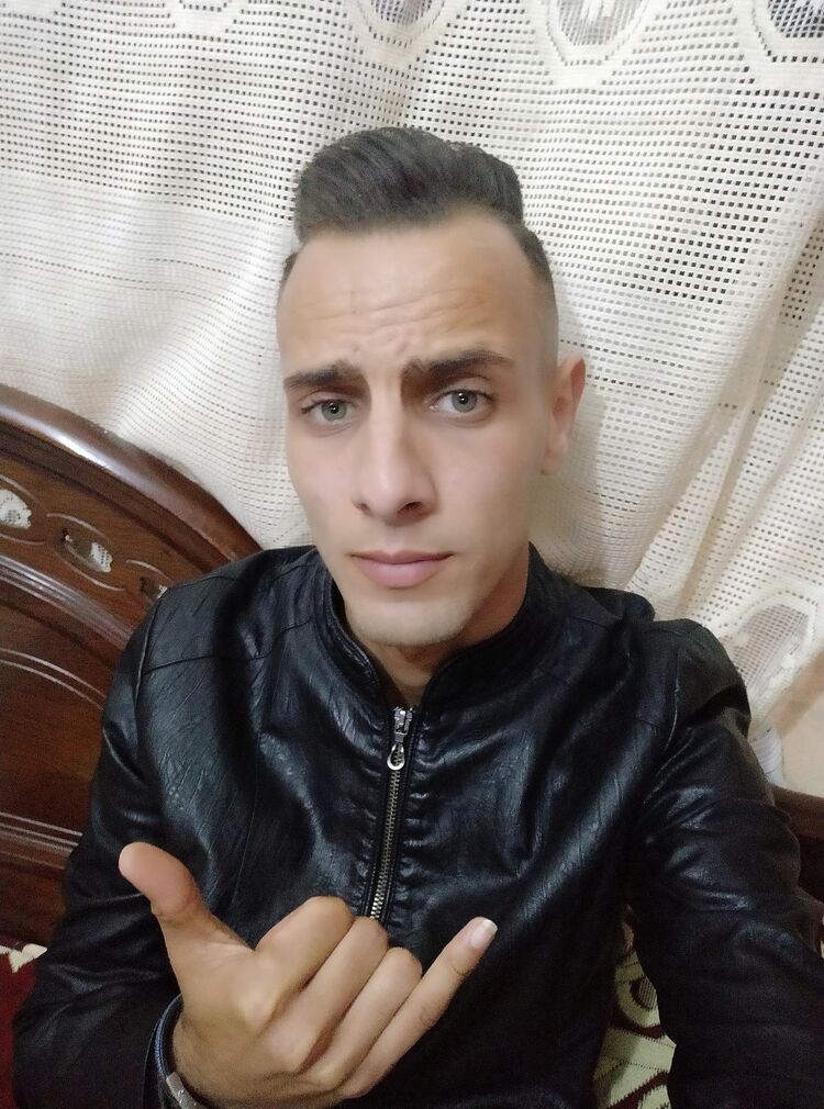  28364369  Yousef, 28 ,    