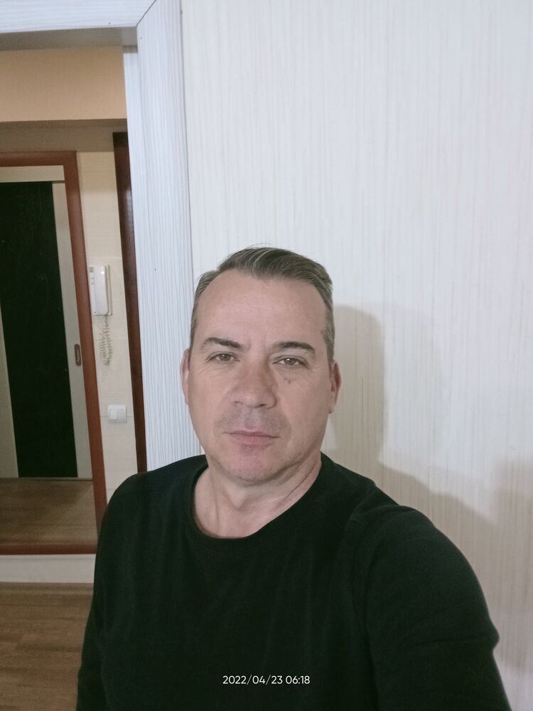  26134769  Tuncay, 46 ,    