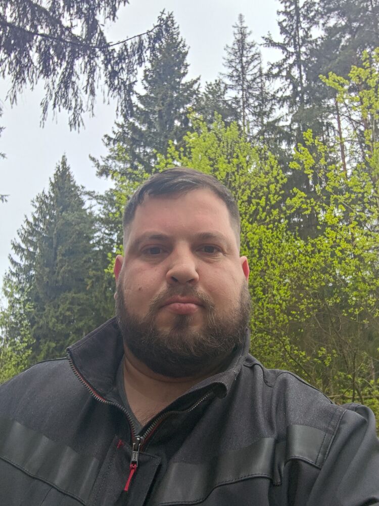  51918979  Oleg, 37 ,    