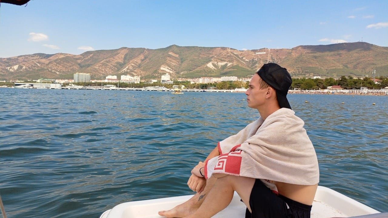  53736069  Slavik, 25 ,    --