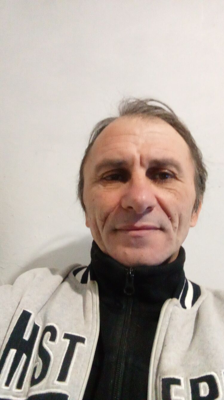  48136919  Sergei, 47 ,    