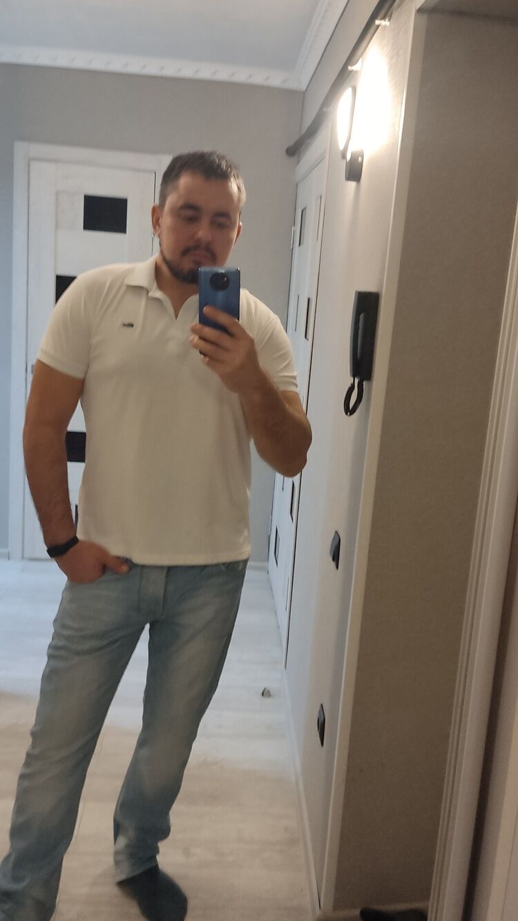  ,   Sergey, 39 ,   ,   