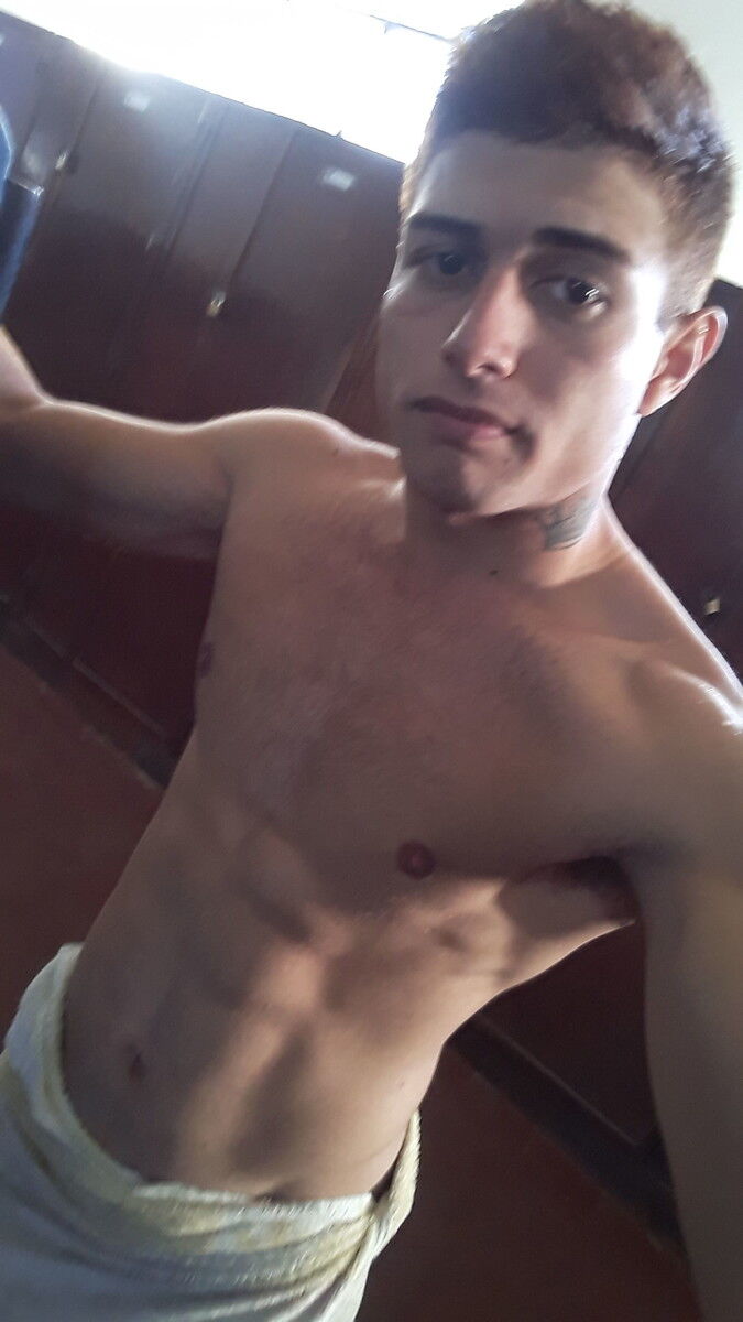  ,   Cristian, 26 ,   ,   , c 