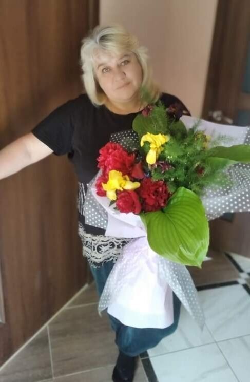  ,   Elena, 52 ,   