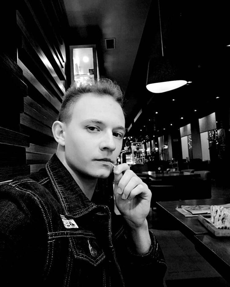  ,   Alexsis, 31 ,   ,   