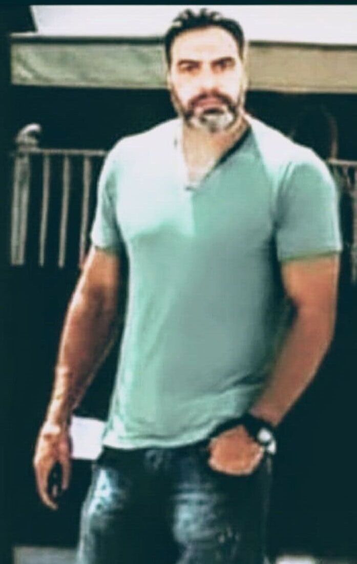  50302609  Hussain, 44 ,    