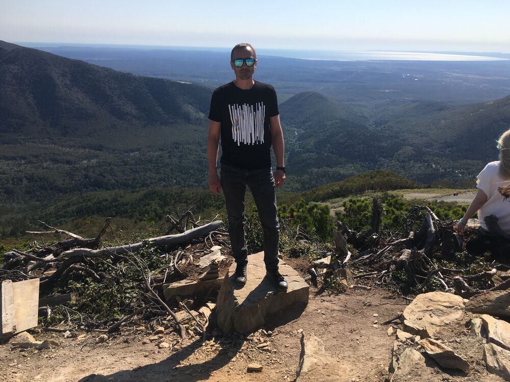  54437739  , 47 ,    -