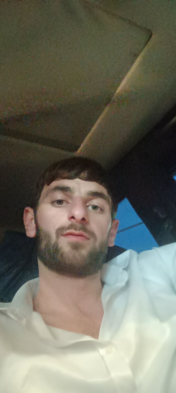  ,   Erik, 27 ,   ,   
