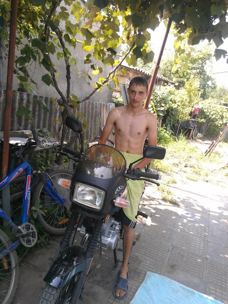  11673899  , 34 ,    