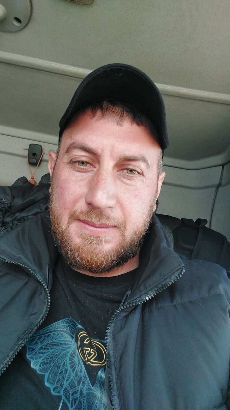  50584789  Artur, 35 ,    