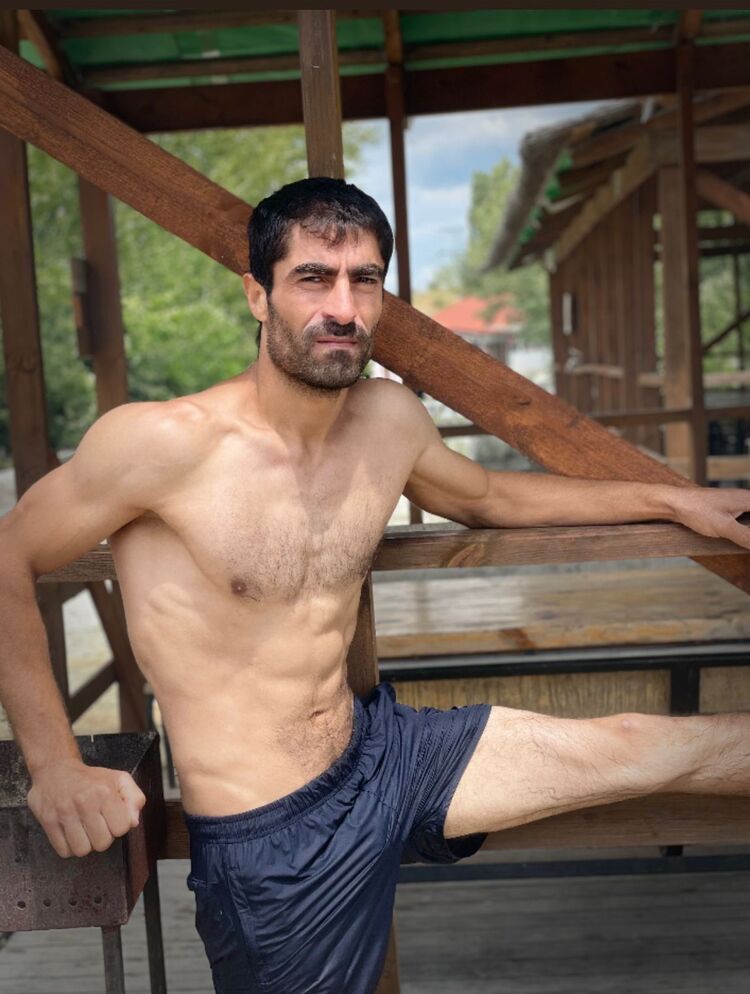  53912459  Nazar, 32 ,    