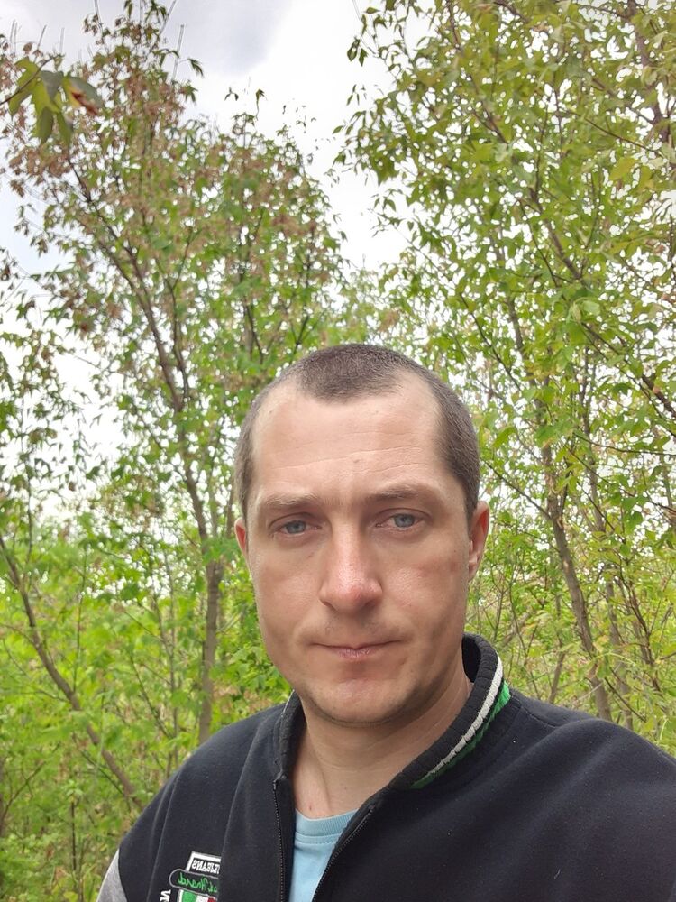  17758999  Oleg, 35 ,     