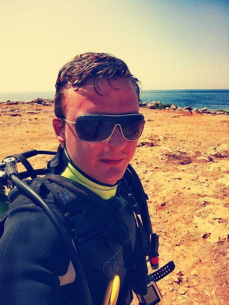  27189649  Dmitry, 30 ,    