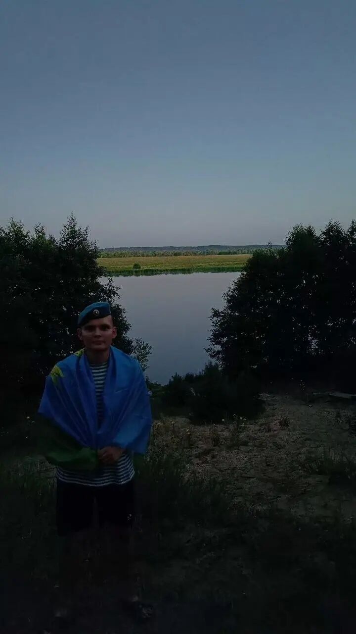  47748069  , 33 ,    