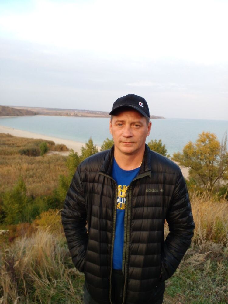  ,   Alex, 46 ,   ,   