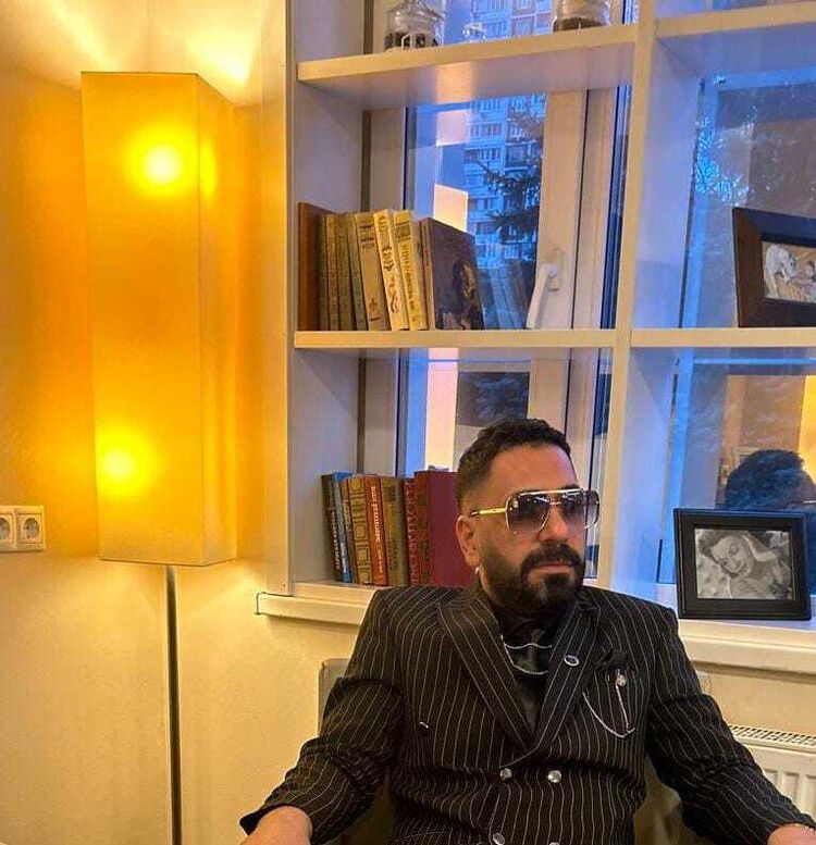  47383229  Rock, 37 ,    