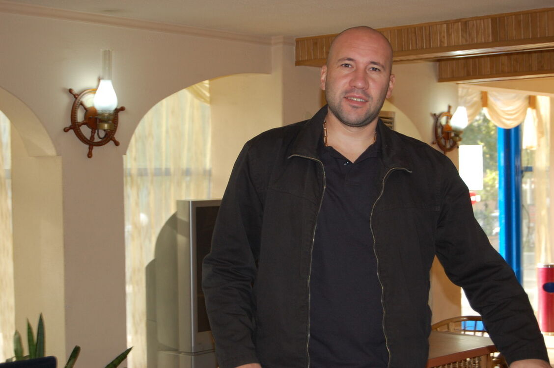  4240649  , 49 ,    Suva