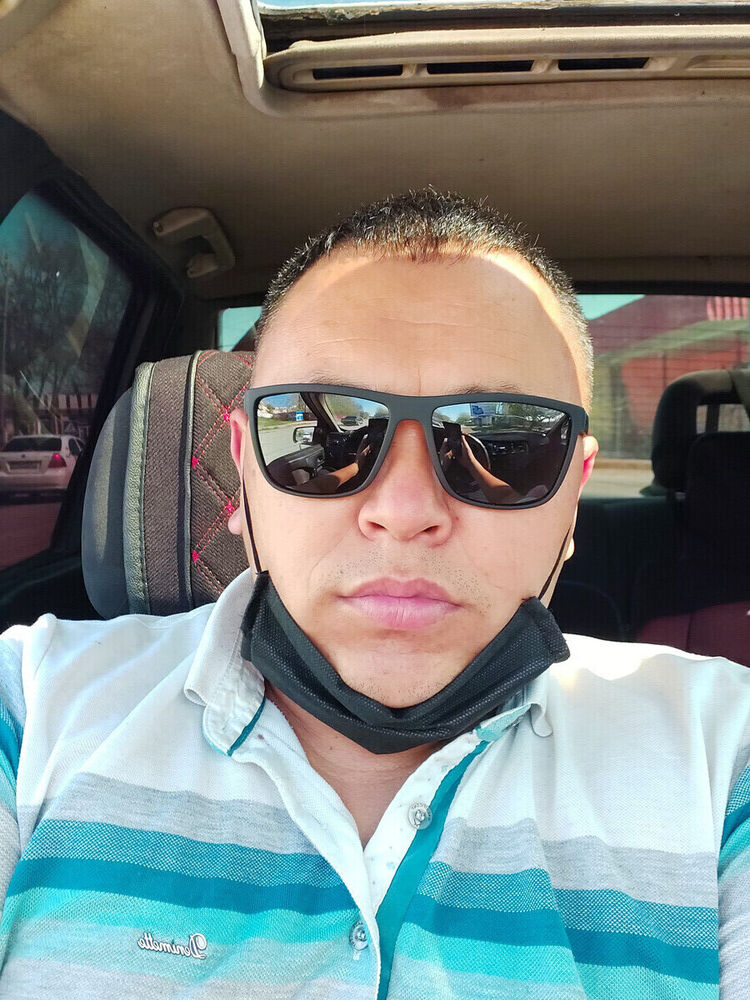  20581249  Dastan, 40 ,    