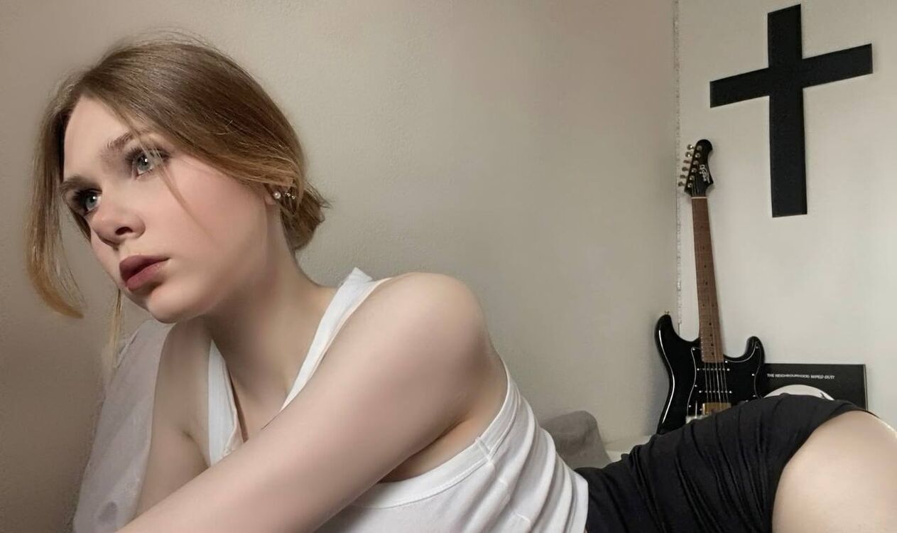  54127759  Derxia, 18 ,    --