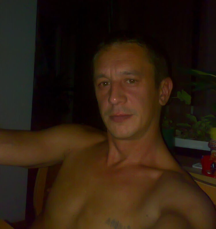  5827539  , 47 ,    