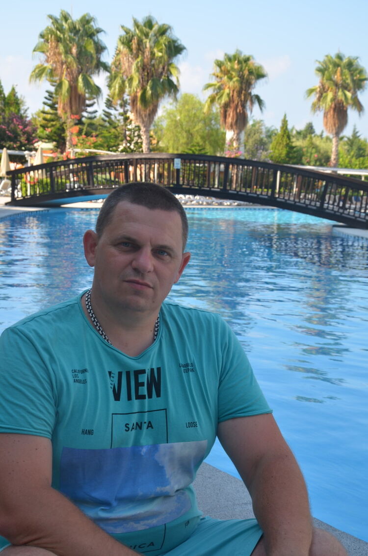  ,   Sergey, 40 ,   ,   , c , 