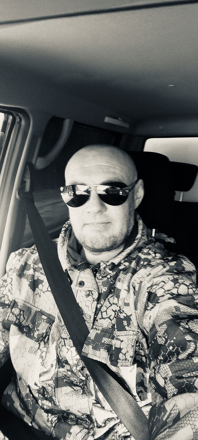  46931999  Nikolai, 42 ,    