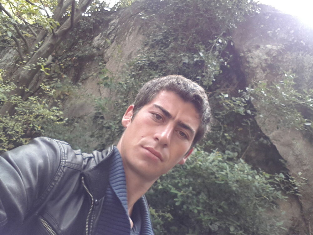  ,   Edem, 32 ,     , c 