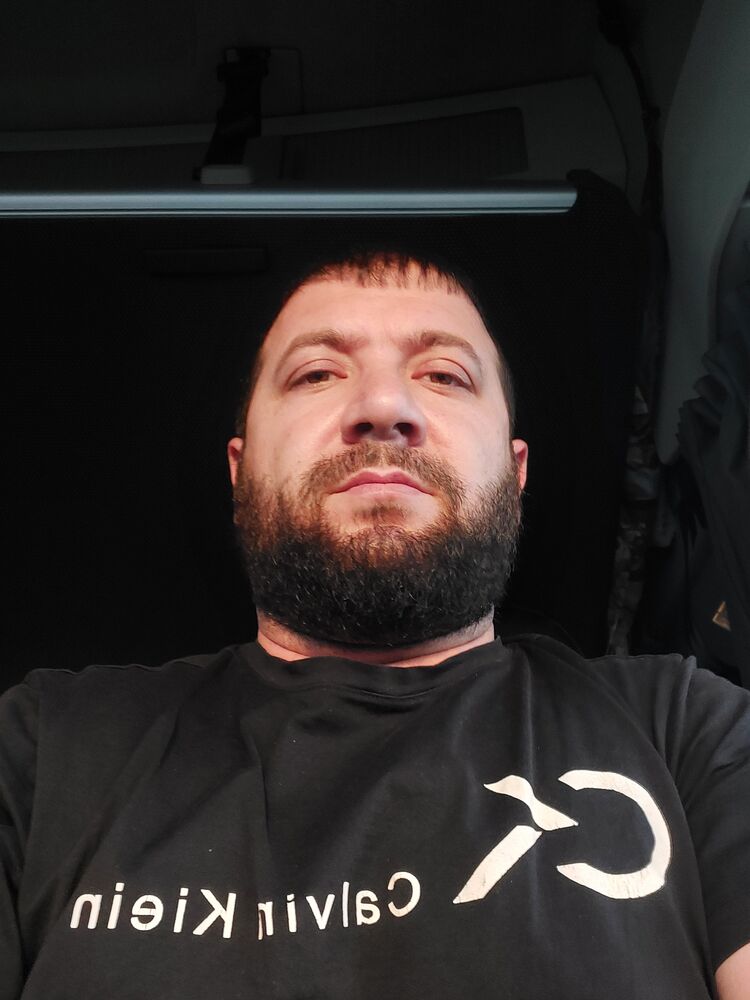  ,   Eldiyar, 36 ,   ,   