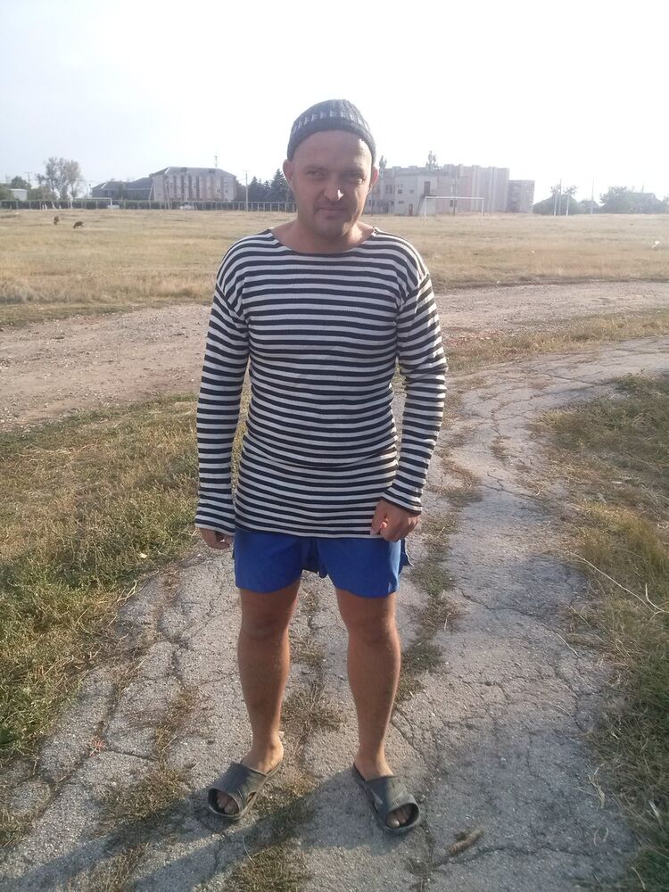 ,   Serj, 42 ,   ,   , c 