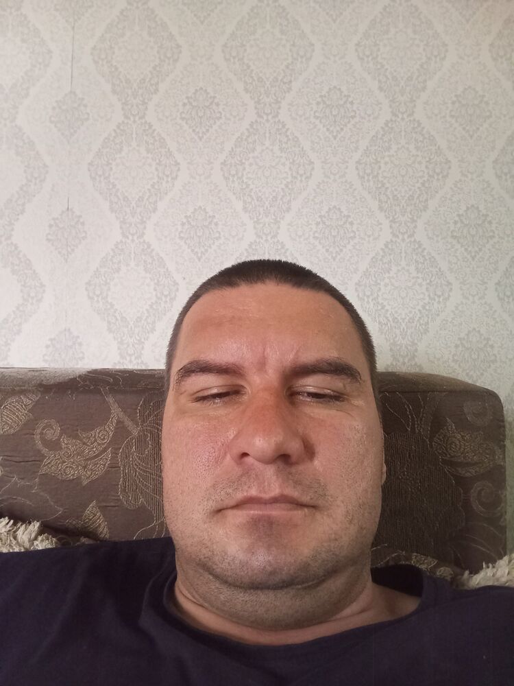  43640649  , 40 ,    