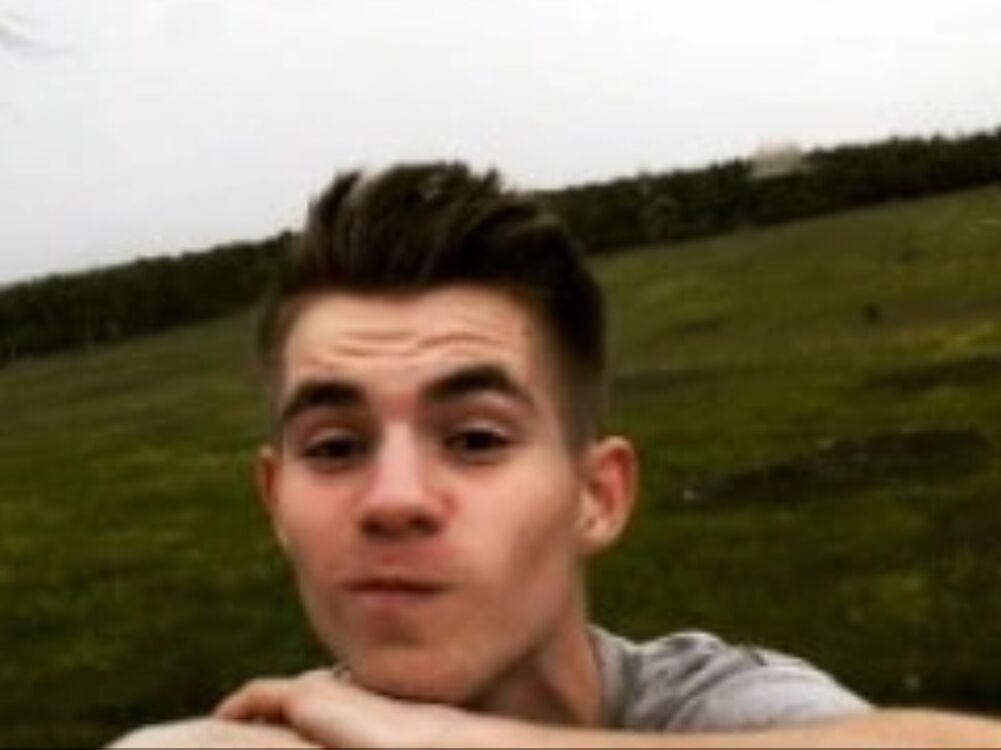  ,   Ruslan, 25 ,   ,   , c 