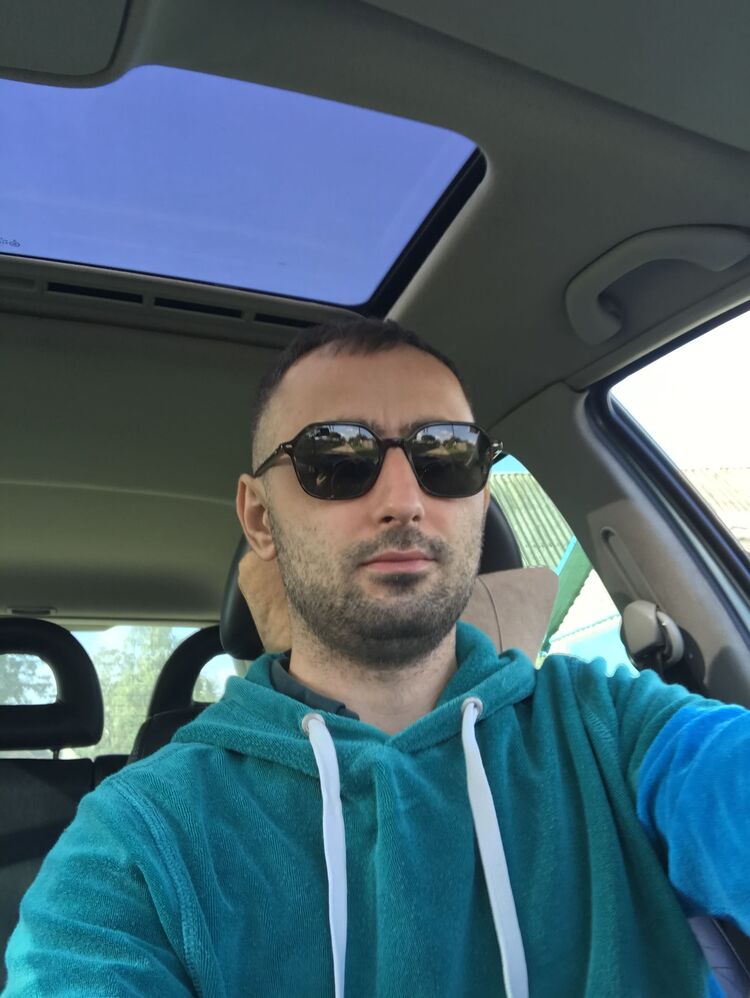  37592509  , 33 ,    