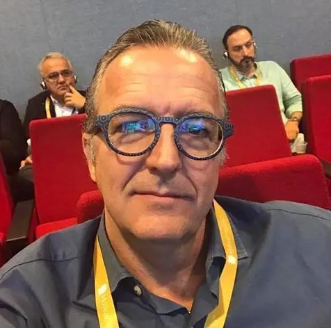  48817589  Alex Martins, 66 ,    