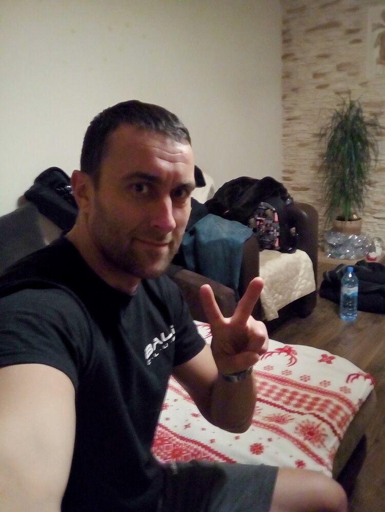  15090899  , 44 ,    
